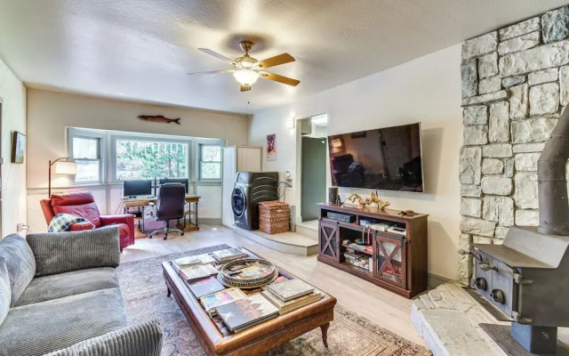 photo 2 of Lake Access & Hot Tub: Pet-friendly Arnold Home