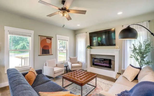 photo 5 of Getaway w/ Fire Pit: 3 Mi to River Arts District!