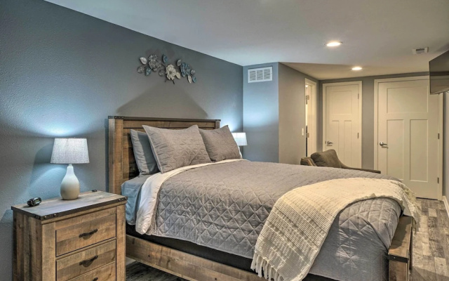 photo 4 of Pet-friendly Branson Area Home: Hot Tub, Game Room