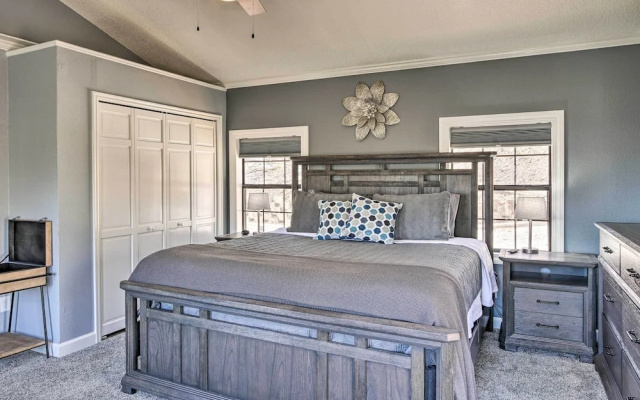 photo 5 of Pet-friendly Branson Area Home: Hot Tub, Game Room