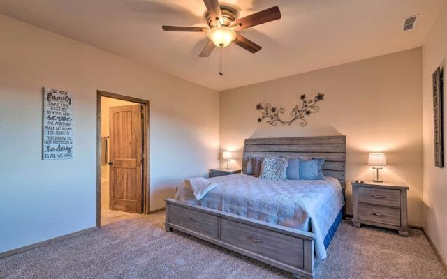 photo 4 of Pet-friendly Branson West Lodge w/ Hot Tub!