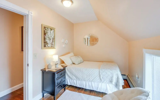 photo 4 of Pet-friendly Claremont Vacation Rental!