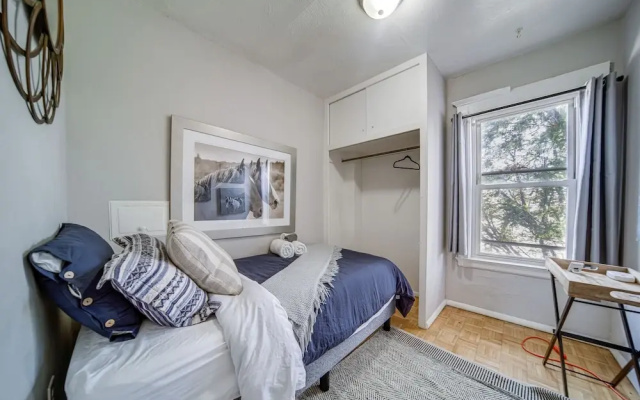 photo 3 of Pet-friendly Cleveland Townhome, 2 Mi to Downtown!