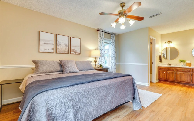photo 4 of Decatur Vacation Rental w/ Patio!