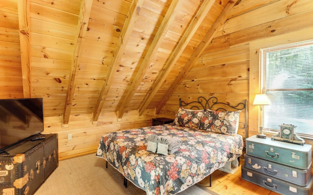 photo 3 of Pet-friendly Ellijay Vacation Rental w/ Hot Tub!