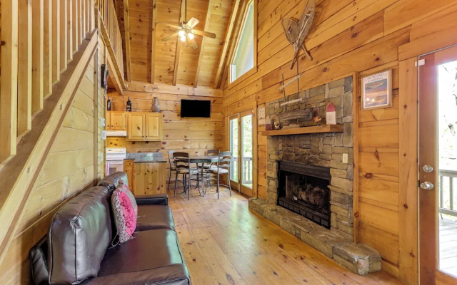 photo 5 of Pet-friendly Ellijay Vacation Rental w/ Hot Tub!