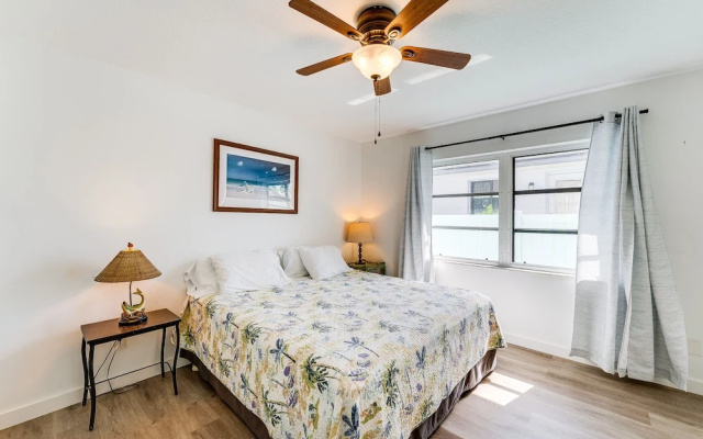 photo 5 of Pet-friendly Englewood Getaway Near Ocean!