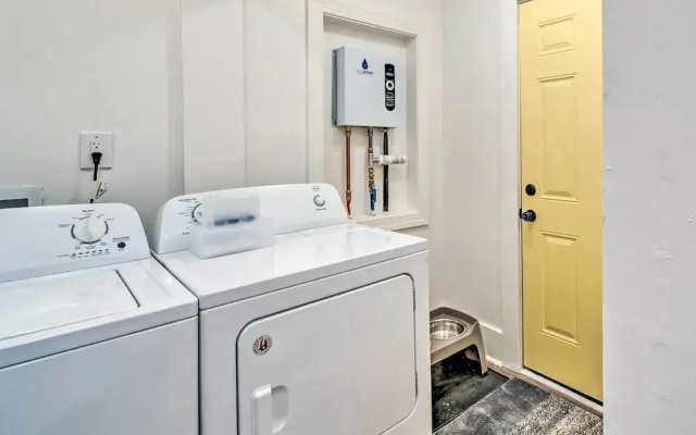 photo 3 of Pet-friendly Fayetteville Home w/ Fenced Yard