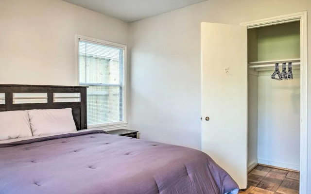 photo 3 of Pet-friendly Home w/ Patio - 3 Mi to Houston Zoo!