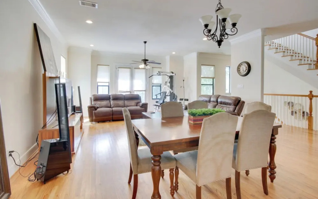 photo 3 of Pet-friendly Houston Home ~ 7 Mi to Downtown!