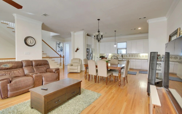 photo 4 of Pet-friendly Houston Home ~ 7 Mi to Downtown!