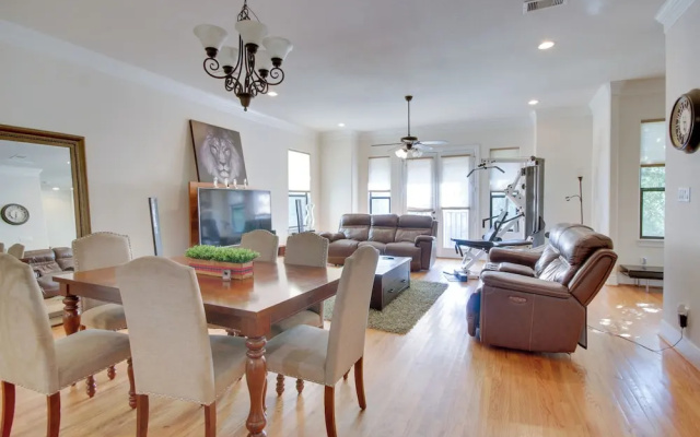 photo 5 of Pet-friendly Houston Home ~ 7 Mi to Downtown!
