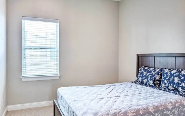 photo 4 of Pet-friendly Houston Townhome, 6 Mi to Dtwn!