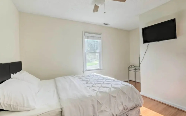 photo 4 of Pet-friendly House w/ Deck in Lawrenceville