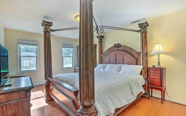 photo 5 of Pet-friendly House w/ Deck in Lawrenceville