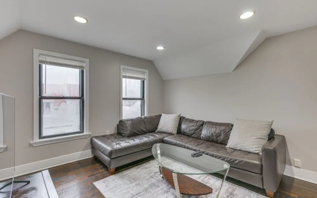photo 4 of Pet-friendly Malden Apartment: 7 Mi to Boston!