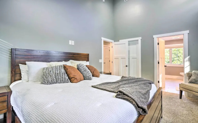 photo 2 of Pet-friendly Minneapolis Home ~ 6 Mi to Dtwn!