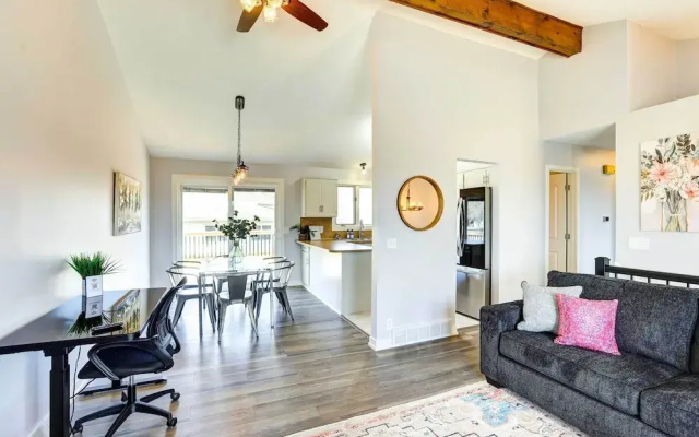 photo 2 of Pet-friendly Omaha Vacation Rental w/ Deck!