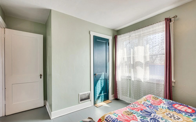 photo 3 of Pet-friendly Pittsburgh Home: 3 Mi to Downtown!