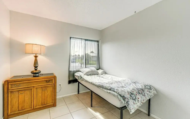 photo 3 of 5 Mi to Beach: Pet-friendly Port Charlotte Home