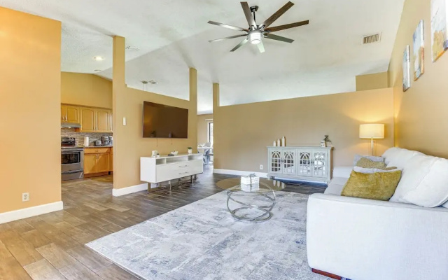 photo 3 of Near Beaches: Pet-friendly Sunrise Escape w/ Patio