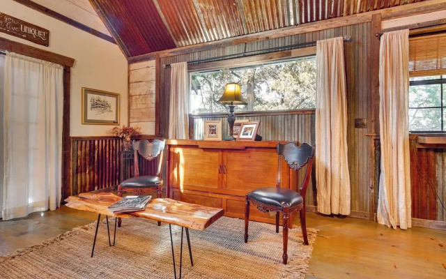 photo 2 of Pet-friendly Wimberley Cabin w/ Fire Pit & Hot Tub