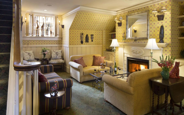 photo 2 of Petite Auberge