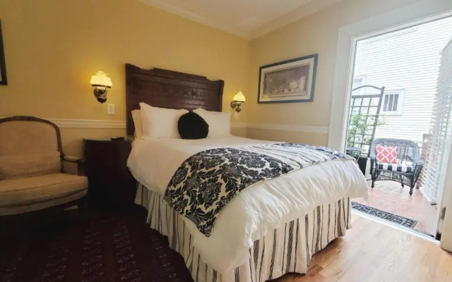 photo 4 of Pettigru Place Bed & Breakfast
