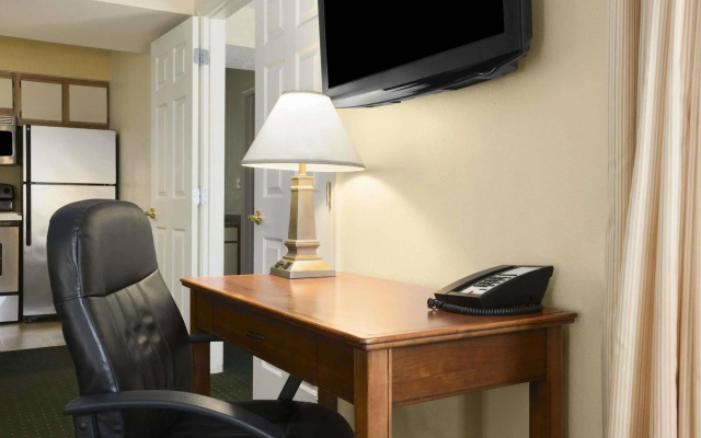 photo 4 of Philadelphia Suites-Extended Stay