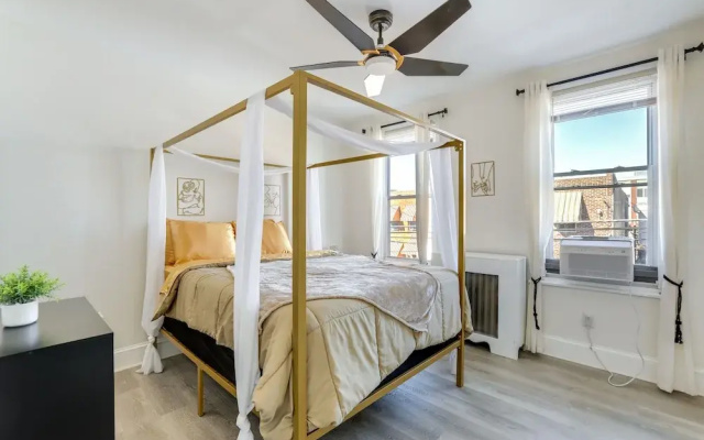 photo 3 of Philadelphia Vacation Rental ~ 4 Mi to Center City