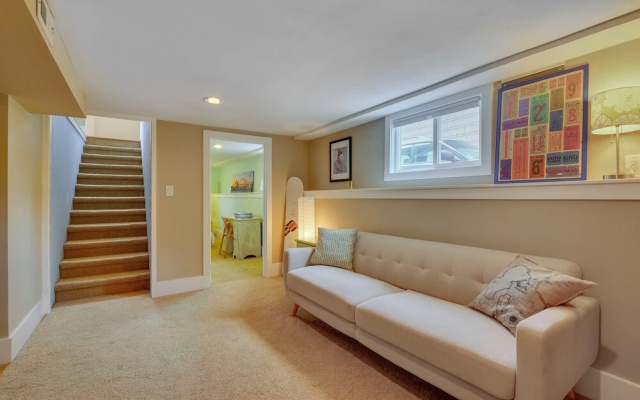 photo 5 of Phinney Ridge Horizon House - Three Bedroom Home