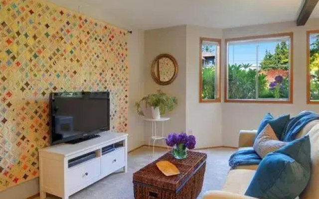 photo 5 of Phinney Suites Retreat