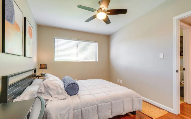 photo 4 of Phoenix Apartment w/ Pool, 3 Mi to Downtown!