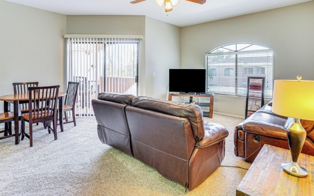 photo 3 of 3 Mi to Westgate District: Condo w/ Pool Access