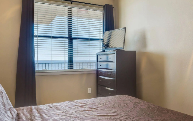 photo 5 of Phoenix Condominiums by Vacasa