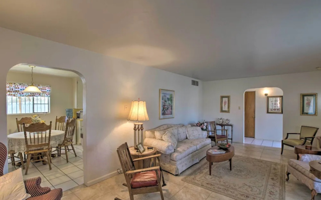 photo 2 of Central Phoenix Home < 3 Mi to Downtown!