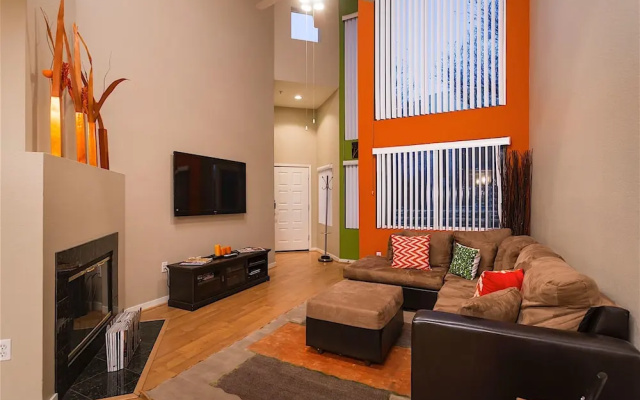 photo 4 of Phoenix Palms 2 BR by Casago