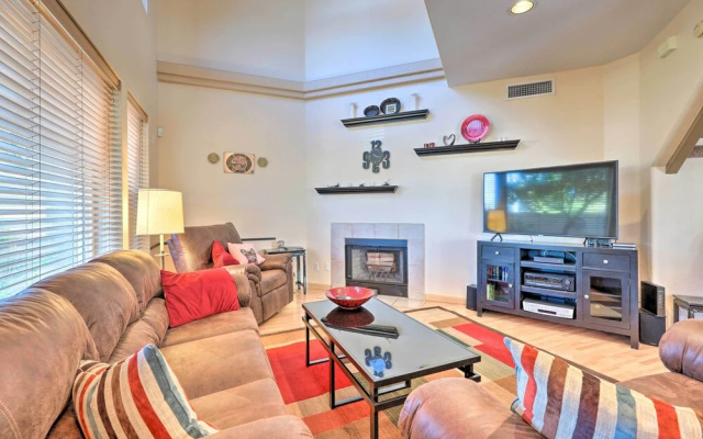 photo 4 of Phoenix Townhome w/ Pool Access, 13 Mi to Old Town