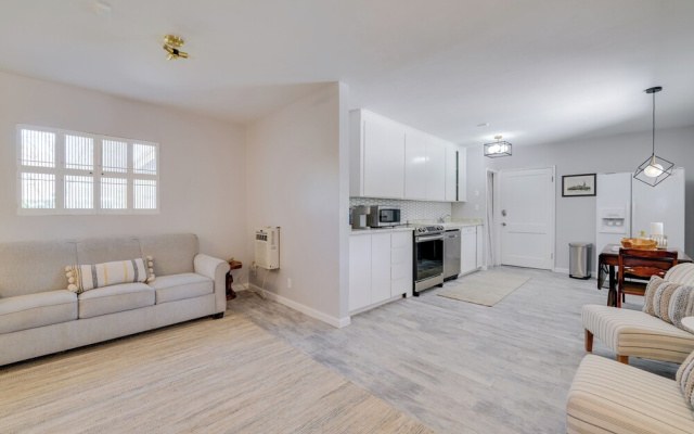 photo 4 of 10 Mi to Dtwn Phoenix: Studio w/ Outdoor Kitchen!