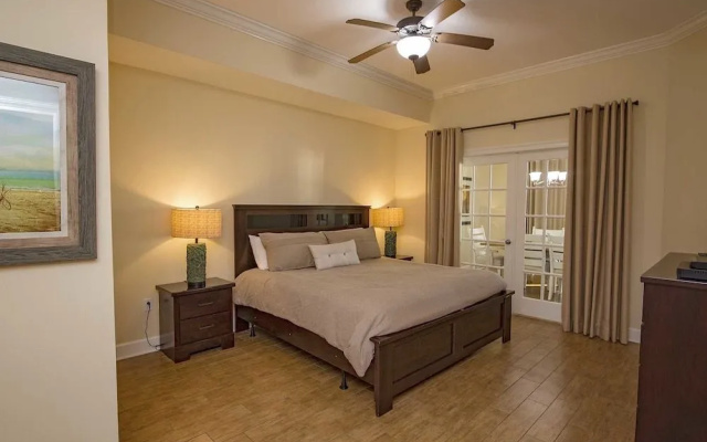 photo 4 of Phoenix West II 1807 3 Bedrooms 4 Bathrooms Condo