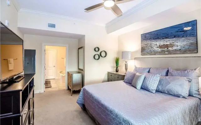 photo 3 of Phoenix West II 2407 - 3 Br condo by RedAwning