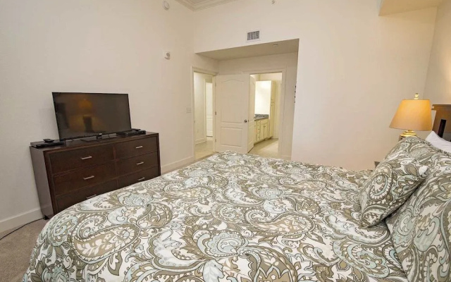 photo 2 of Phoenix West II 3103 3 Bedrooms 4 Bathrooms Condo