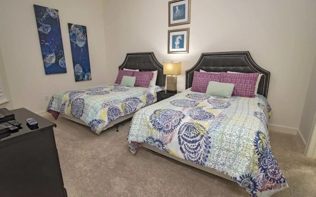 photo 5 of Phoenix West II 3103 3 Bedrooms 4 Bathrooms Condo