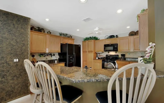 photo 3 of Piccadilly Cir Home