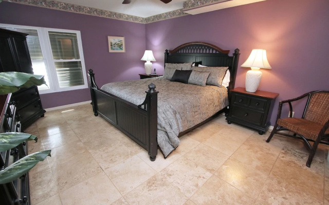photo 4 of Pier House 402
