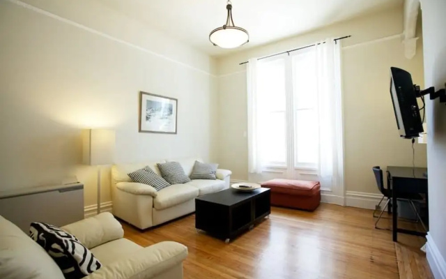 photo 3 of Pierce Place Lower Apartment