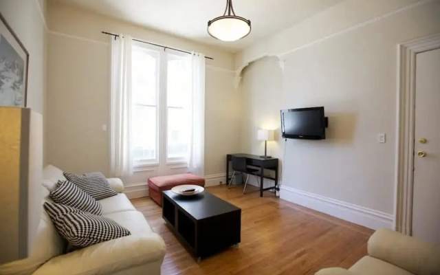 photo 4 of Pierce Place Lower Apartment