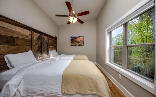 photo 4 of Pilot Cove Forest Lodging