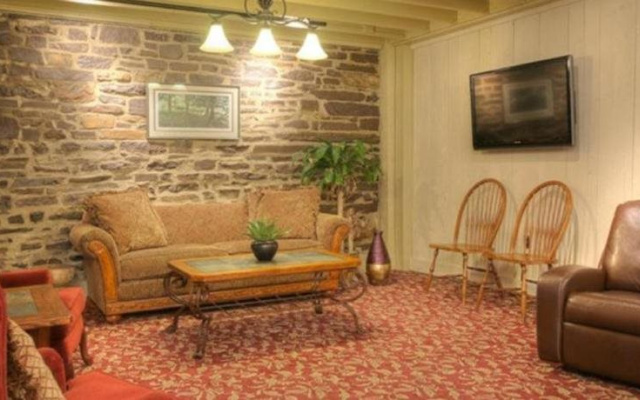 photo 2 of Pine Barn Inn