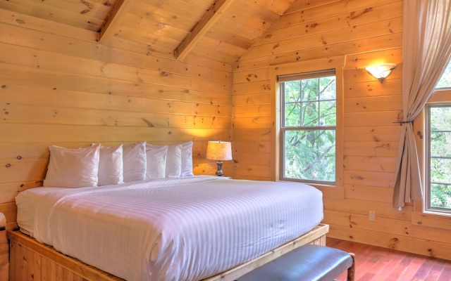 photo 3 of Pine Cove Lodging